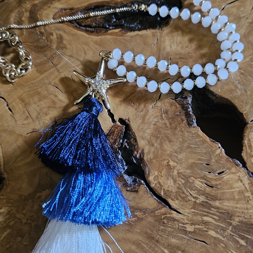 Lilly Pulitzer Necklace with 3 Tassels, Starfish, and Beads, NWT, Beach Coastal